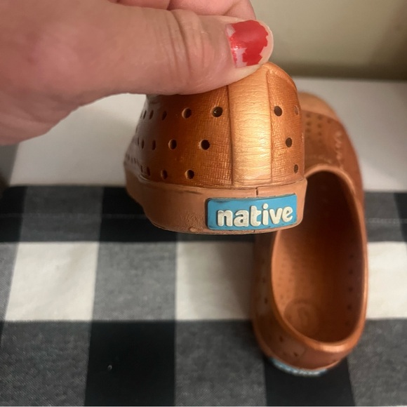 Native Jefferson Toddler Girls Slip On Shoes Size 10 - Picture 4 of 8